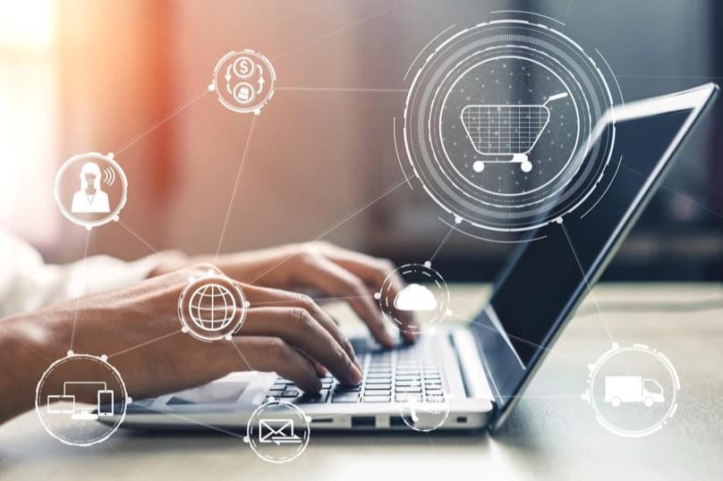 Entrepreneur launching an online business optimised for AI search visibility