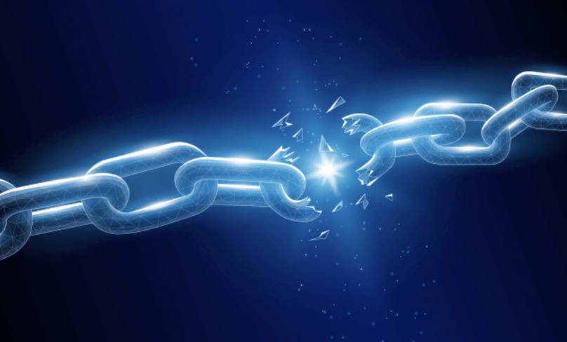 Glowing wireframe chain shattering apart, representing broken links that fragment a site's link graph