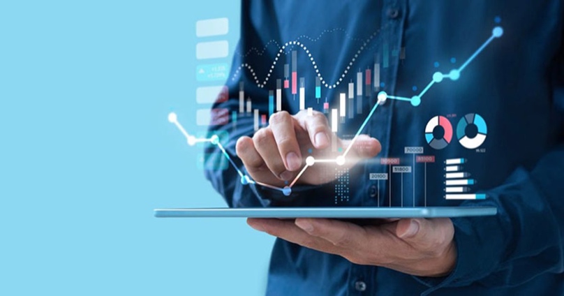 Ecommerce holiday trends for 2026 driven by AI-powered product discovery and mobile commerce